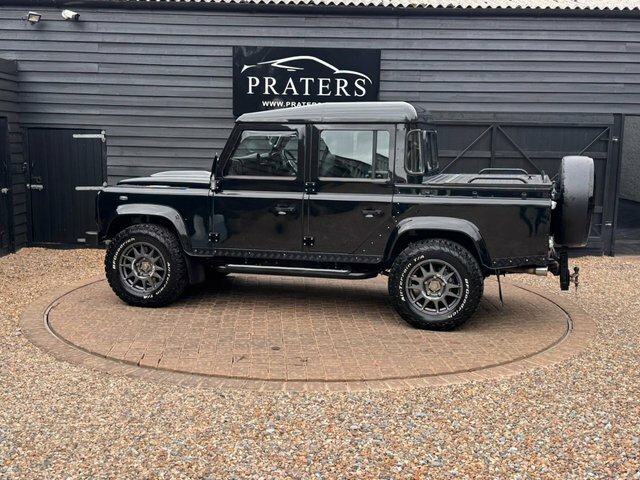Land Rover Defender 110 Bmw 8 Speed Black #4
