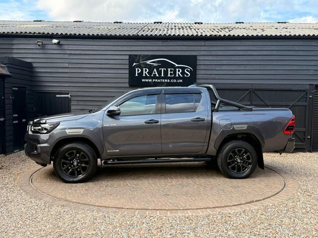 Toyota HILUX 2.8 D-4d Invincible X Pickup Double Cab Grey #5