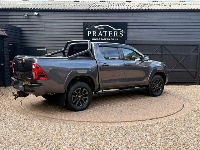 Toyota HILUX 2.8 D-4d Invincible X Pickup Double Cab Grey #6