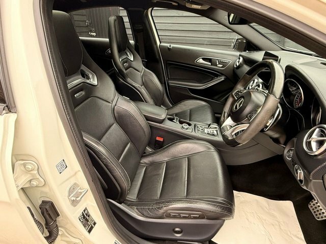 Mercedes-Benz A Class 2.0 A45 Amg Hatchback Spds Dct 4Matic E White #3