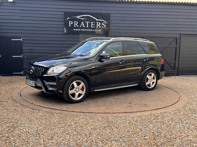 Mercedes-Benz M Class 2.1 Ml250 Bluetec Sport Suv G-tronic 4W Black #2