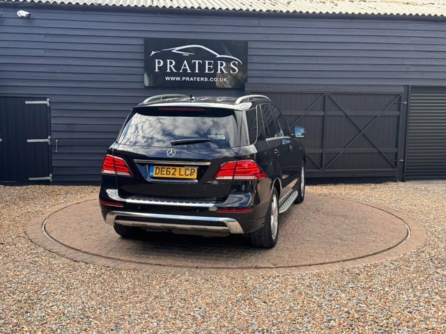 Mercedes-Benz M Class 2.1 Ml250 Bluetec Sport Suv G-tronic 4W Black #3