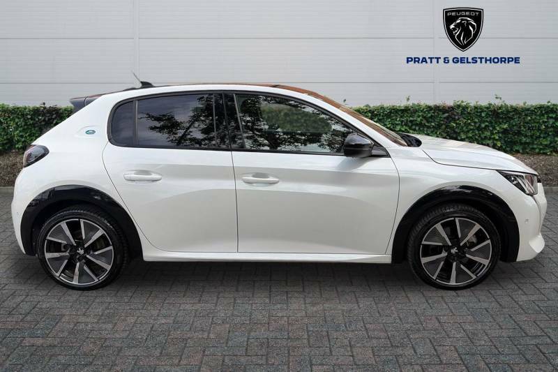 Peugeot e-208 100Kw Gt Premium 50Kwh White #4