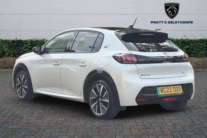 Peugeot e-208 100Kw Gt Premium 50Kwh White #3
