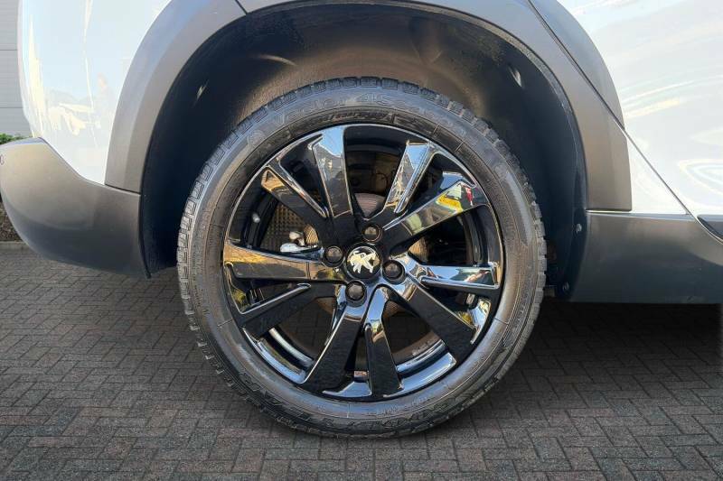 Peugeot 2008 1.2 Puretech 110 Gt Line Eat6 White #6