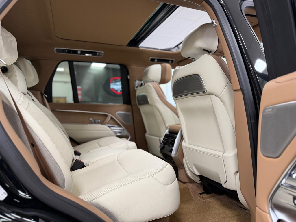 Land Rover Range Rover Edition Black #14