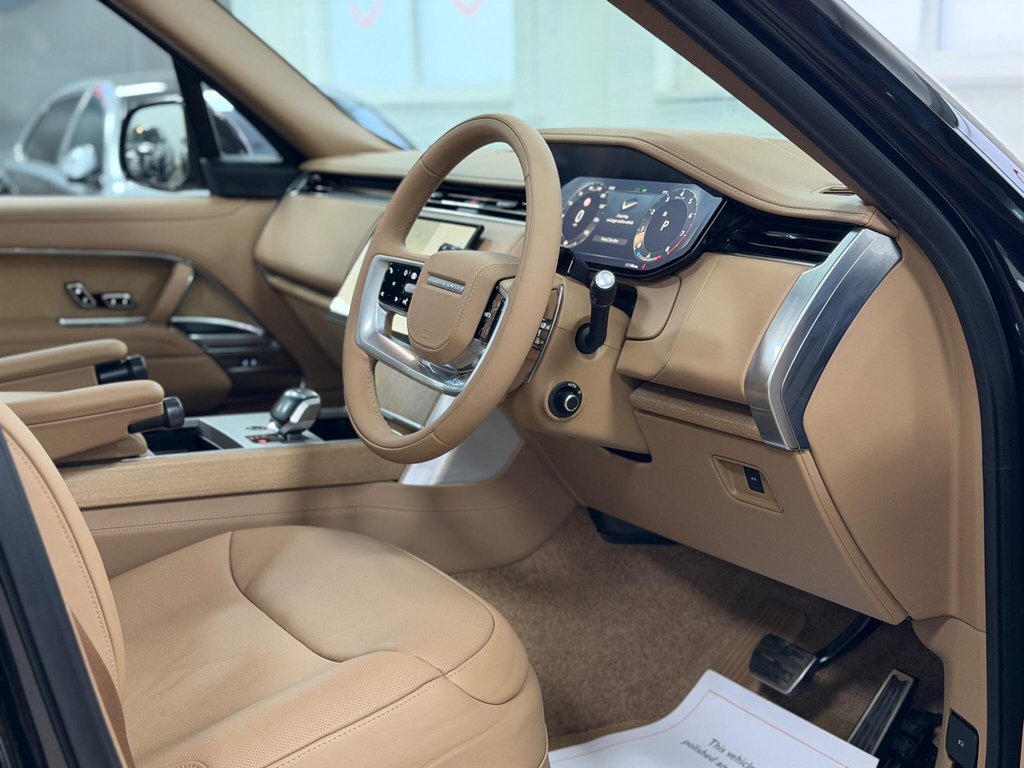 Land Rover Range Rover Edition Black #21