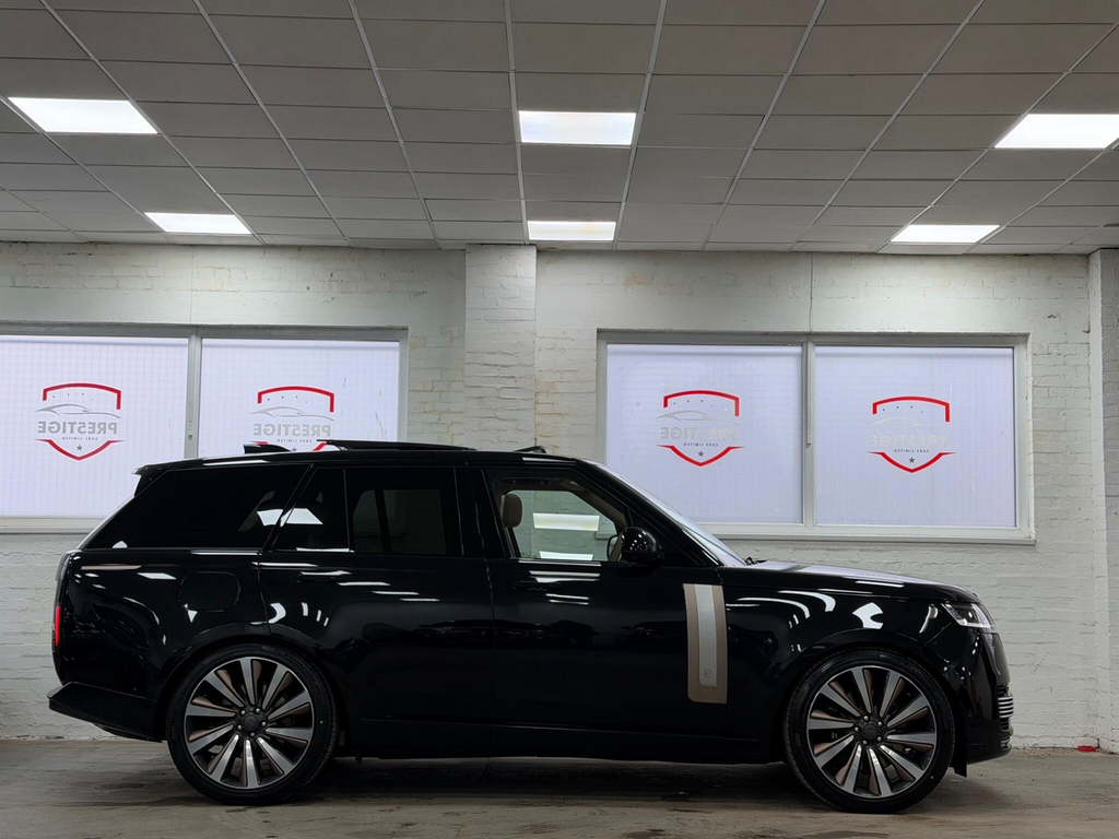 Land Rover Range Rover Edition Black #25