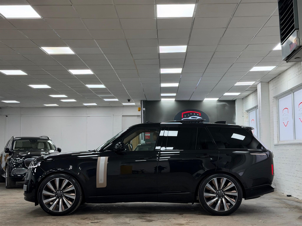 Land Rover Range Rover Edition Black #29