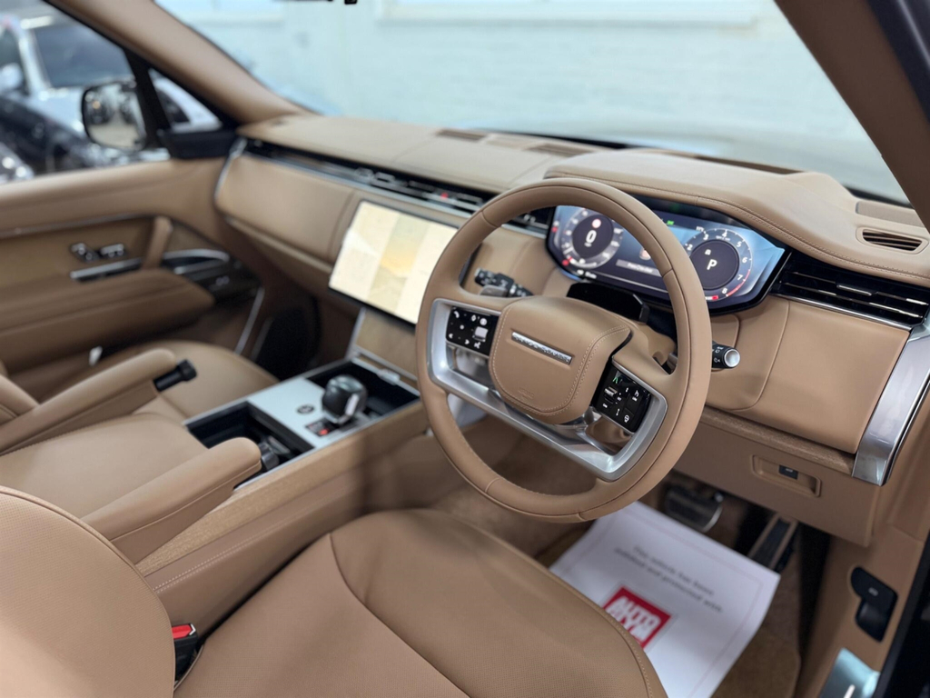Land Rover Range Rover Edition Black #13