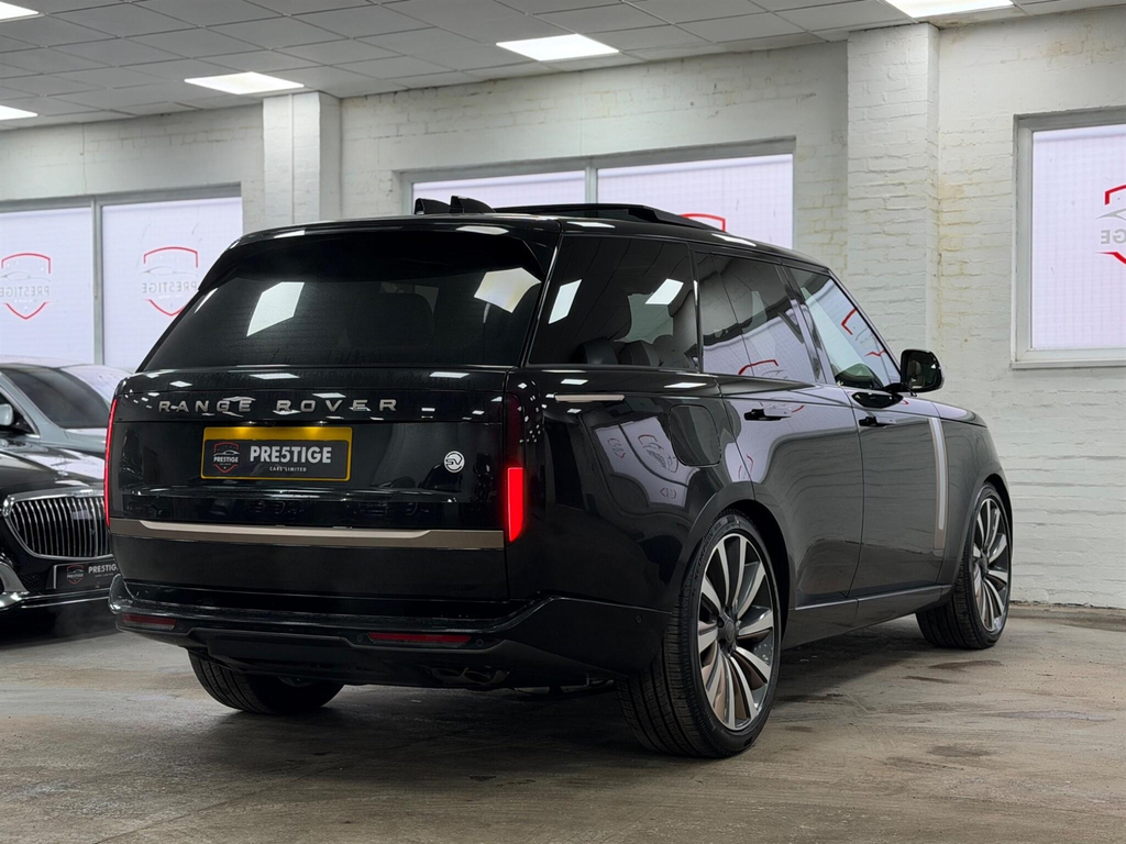 Land Rover Range Rover Edition Black #7