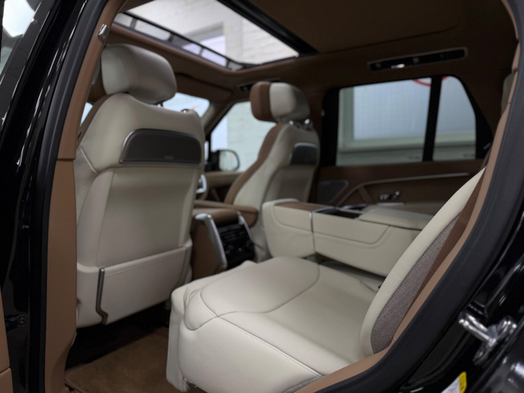 Land Rover Range Rover Edition Black #48