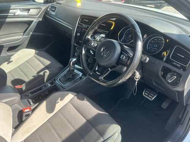 Volkswagen Golf Hatchback Silver #19