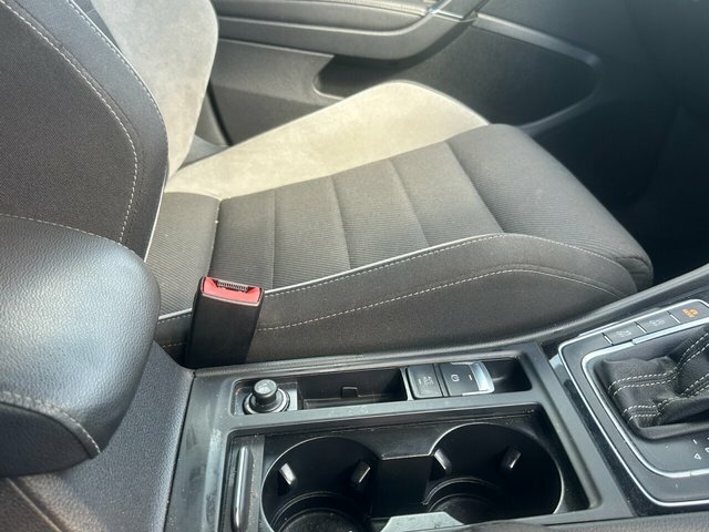 Volkswagen Golf Hatchback Silver #37