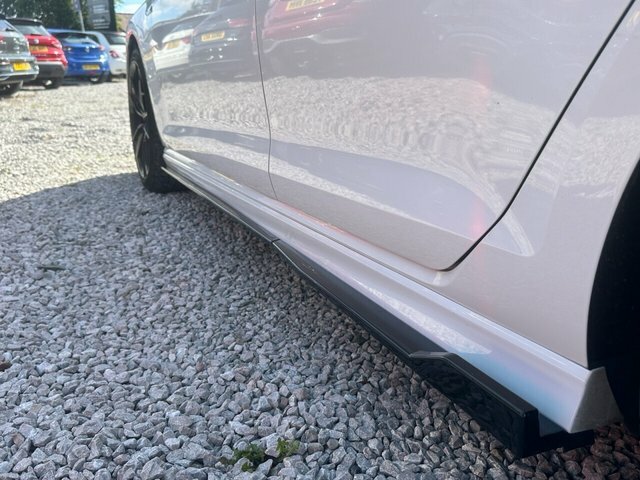Volkswagen Golf Hatchback Silver #17