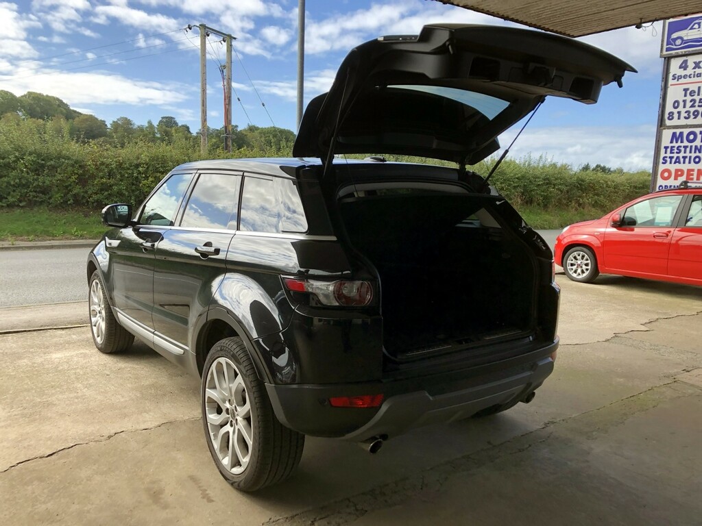 Land Rover Range Rover Evoque Estate Gold #8