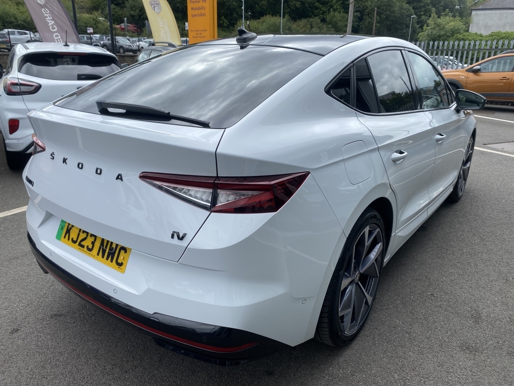 Skoda ENYAQ IV Vrs KJ23NWC White #4