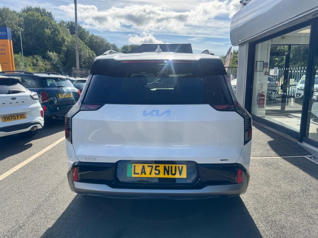 Kia EV9 99.8Kwh Gt Line S Awd White #7