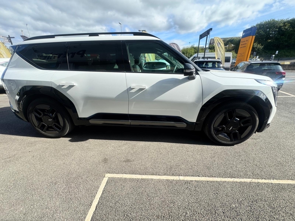 Kia EV9 Gt-line S White #5