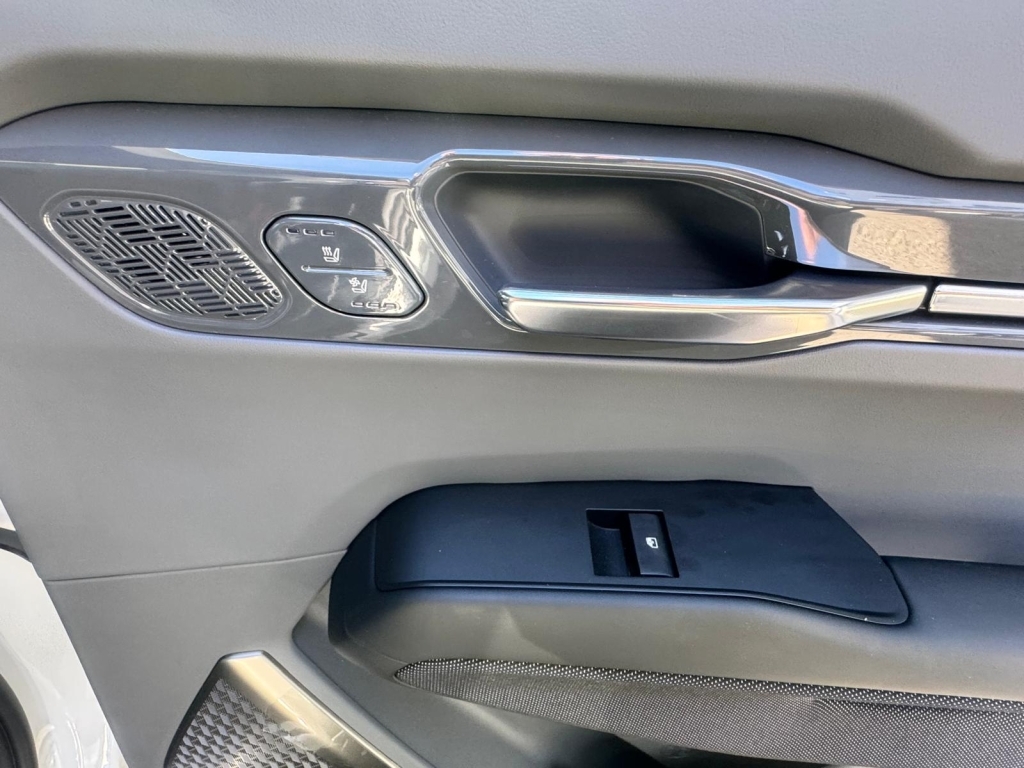 Kia EV9 99.8Kwh Gt Line S Awd White #29
