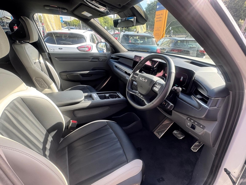 Kia EV9 99.8Kwh Gt Line S Awd White #14