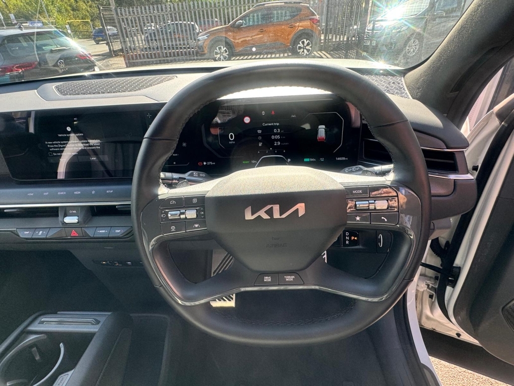 Kia EV9 99.8Kwh Gt Line S Awd White #16