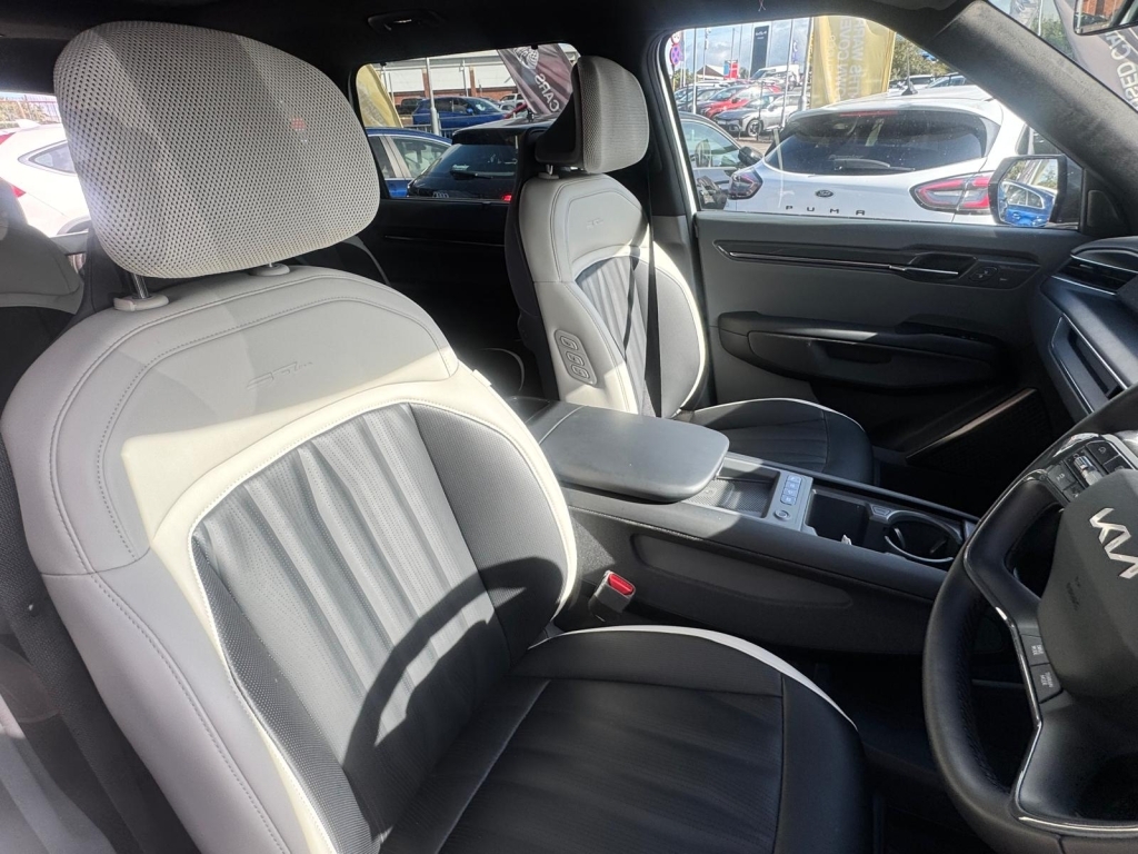 Kia EV9 99.8Kwh Gt Line S Awd White #15