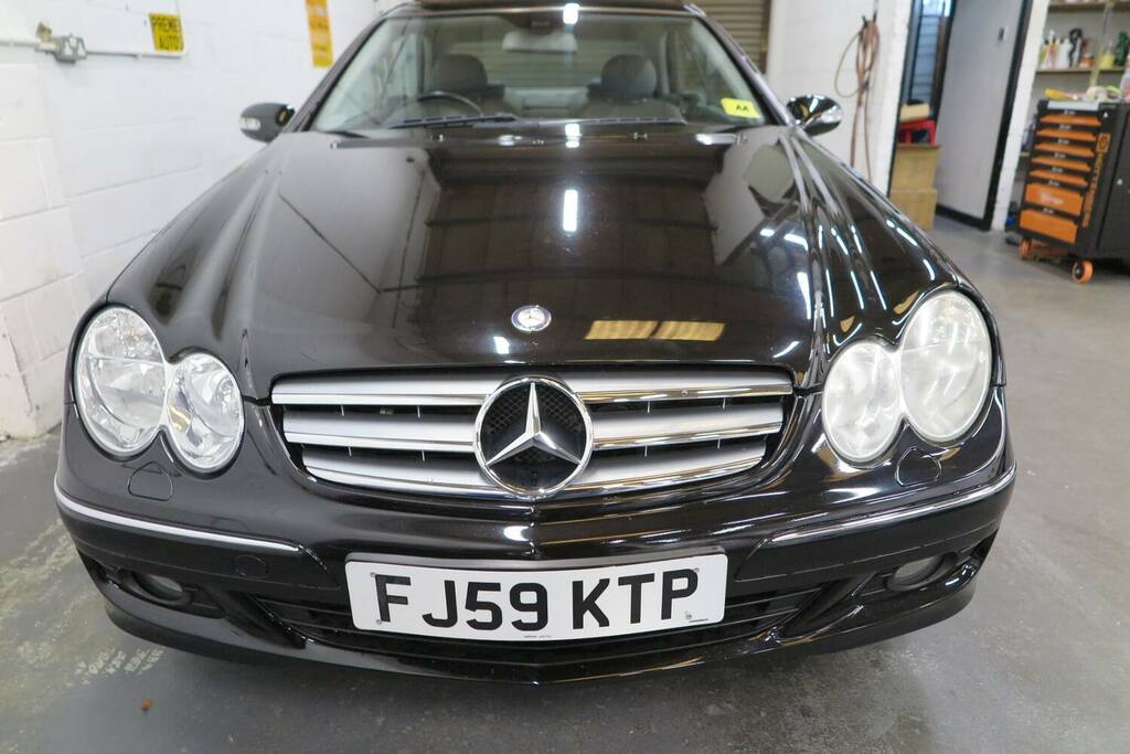 Mercedes-Benz CLK Silver #18