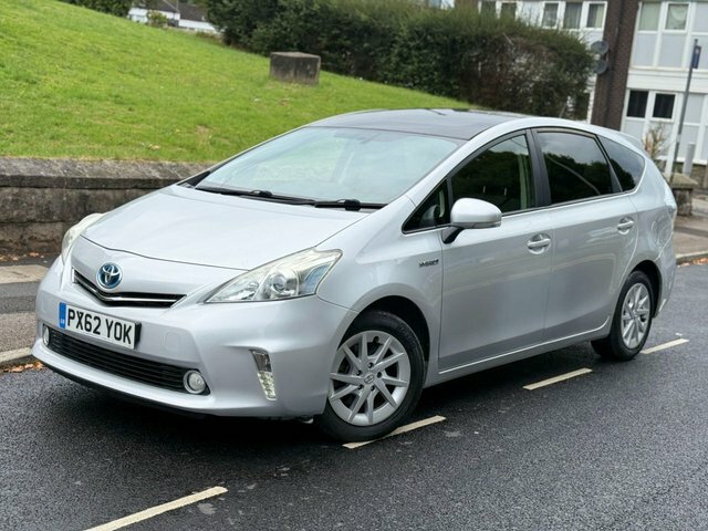 Toyota Prius+ Hatchback Silver #62