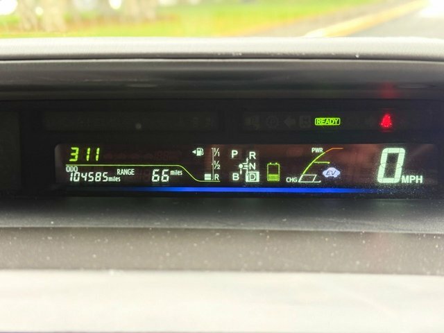 Toyota Prius+ Hatchback Silver #21