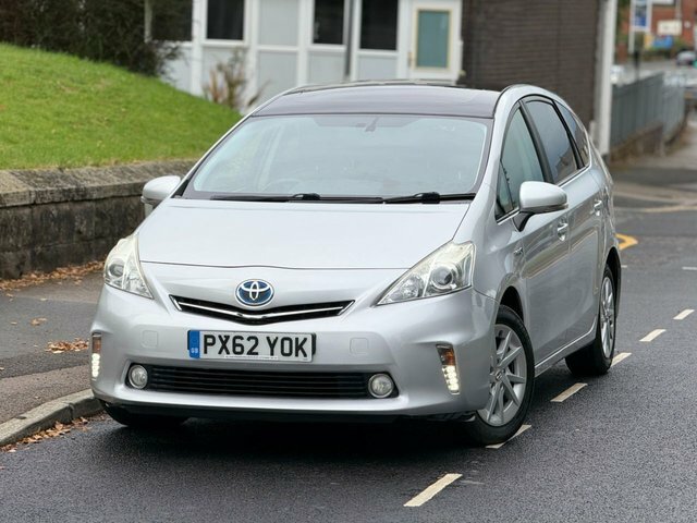 Toyota Prius+ Hatchback Silver #65