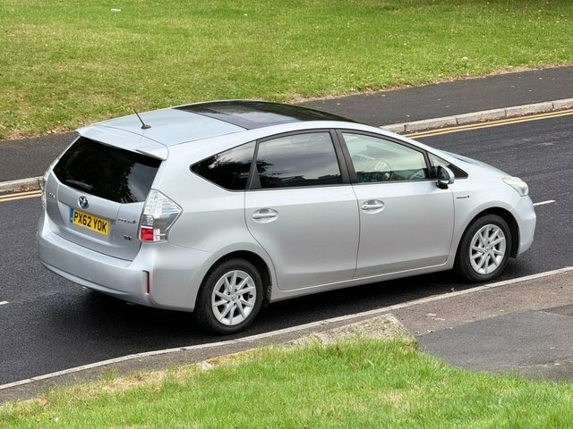 Toyota Prius+ Hatchback Silver #63