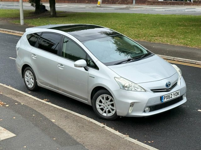 Toyota Prius+ Hatchback Silver #59