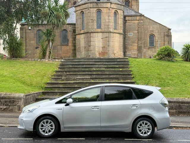 Toyota Prius+ Hatchback Silver #64