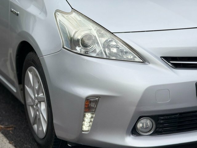 Toyota Prius+ Hatchback Silver #61