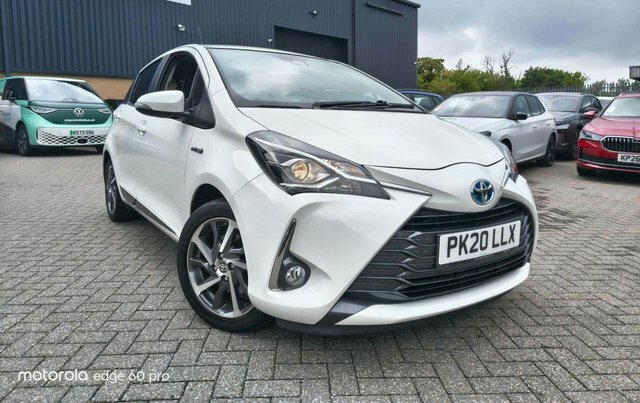 Toyota Yaris Vvt-h Y20 Bi-tone Hatchback White #3
