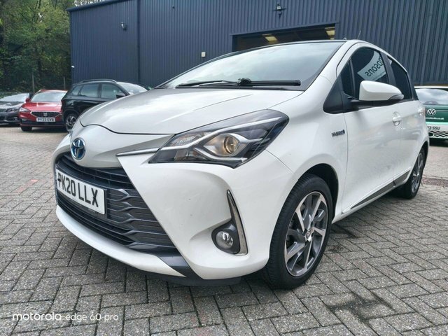 Toyota Yaris Vvt-h Y20 Bi-tone Hatchback White