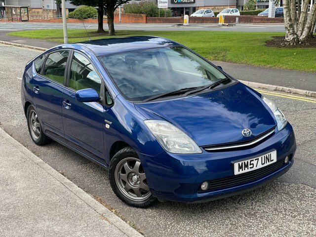 Toyota Prius Hatchback Silver #57