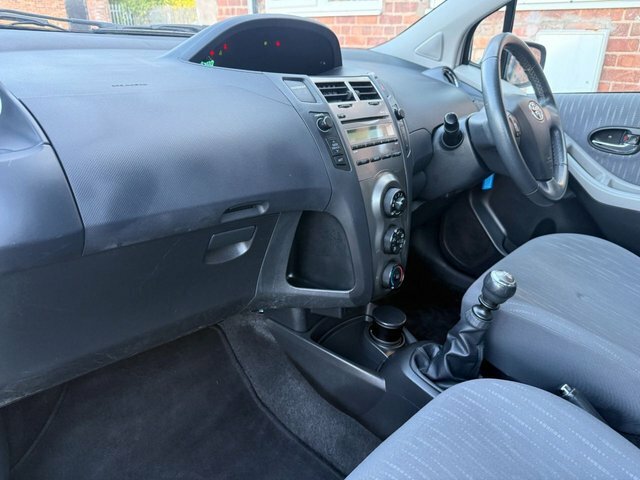 Toyota Yaris 1.4 D-4d Tr Multimode Black #33