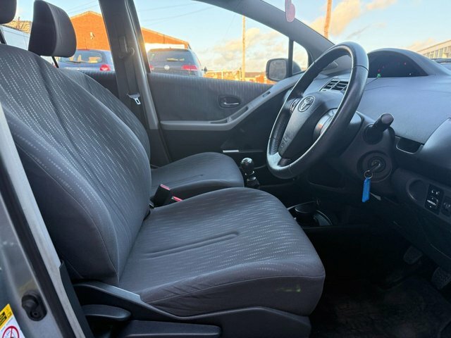 Toyota Yaris 1.4 D-4d Tr Multimode Black #11