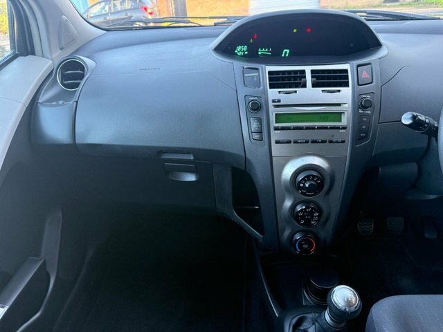 Toyota Yaris 1.4 D-4d Tr Multimode Black #30