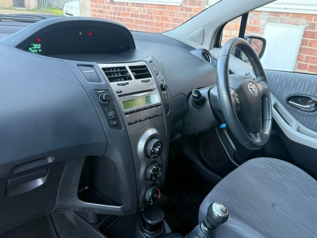 Toyota Yaris 1.4 D-4d Tr Multimode Black #35