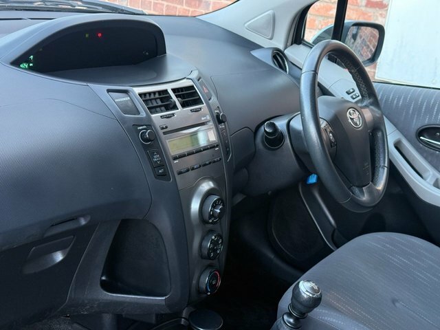 Toyota Yaris 1.4 D-4d Tr Multimode Black #32