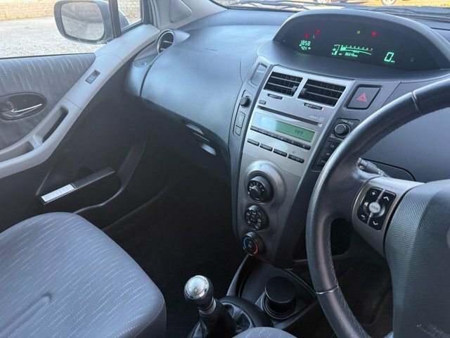 Toyota Yaris 1.4 D-4d Tr Multimode Black #25