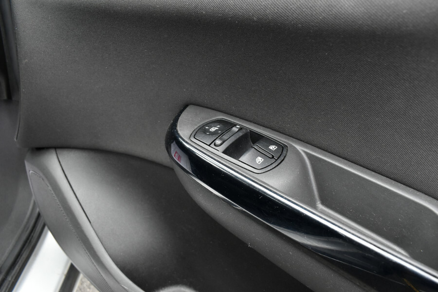 Vauxhall Corsa Sxi Ecoflex Silver #5