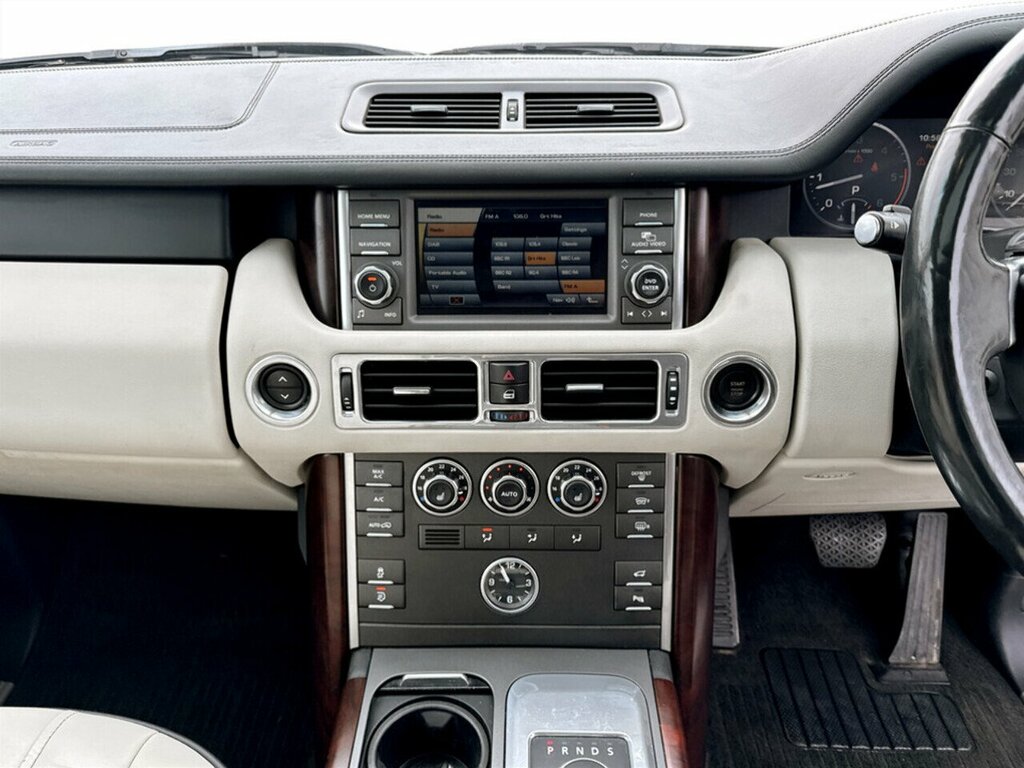 Land Rover Range Rover Black #20