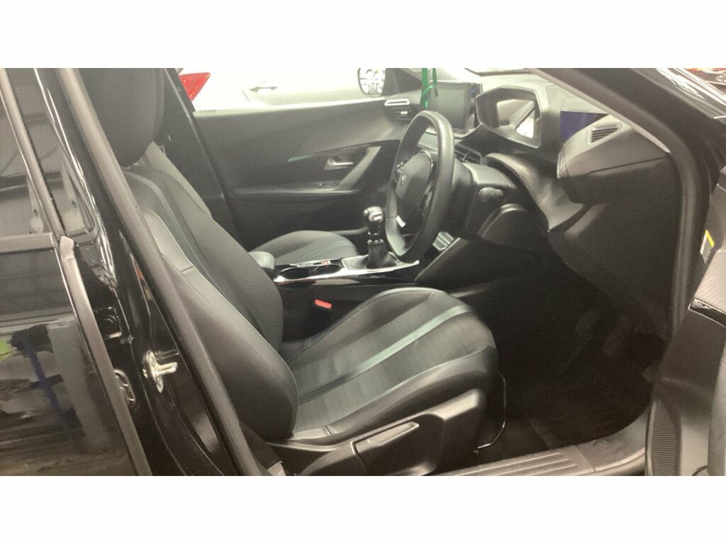 Peugeot 2008 2008 Allure Premium Puretech Ss White #8