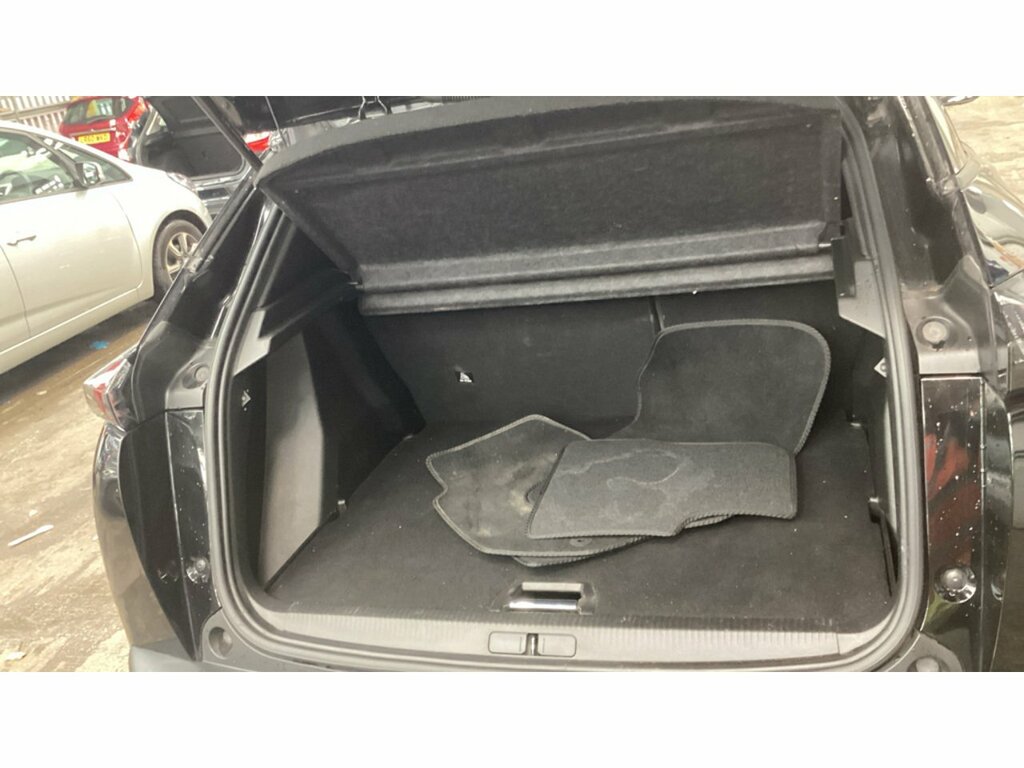 Peugeot 2008 2008 Allure Premium Puretech Ss White #11