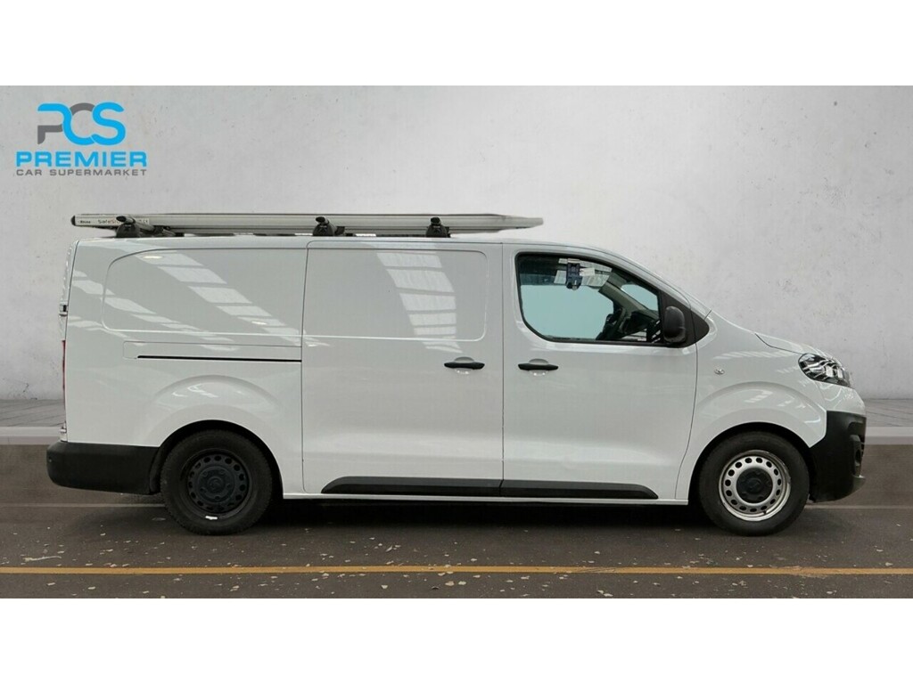 Vauxhall Vivaro 3100 Dynamic White #2
