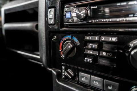 Land Rover Defender 90 Suv White #25